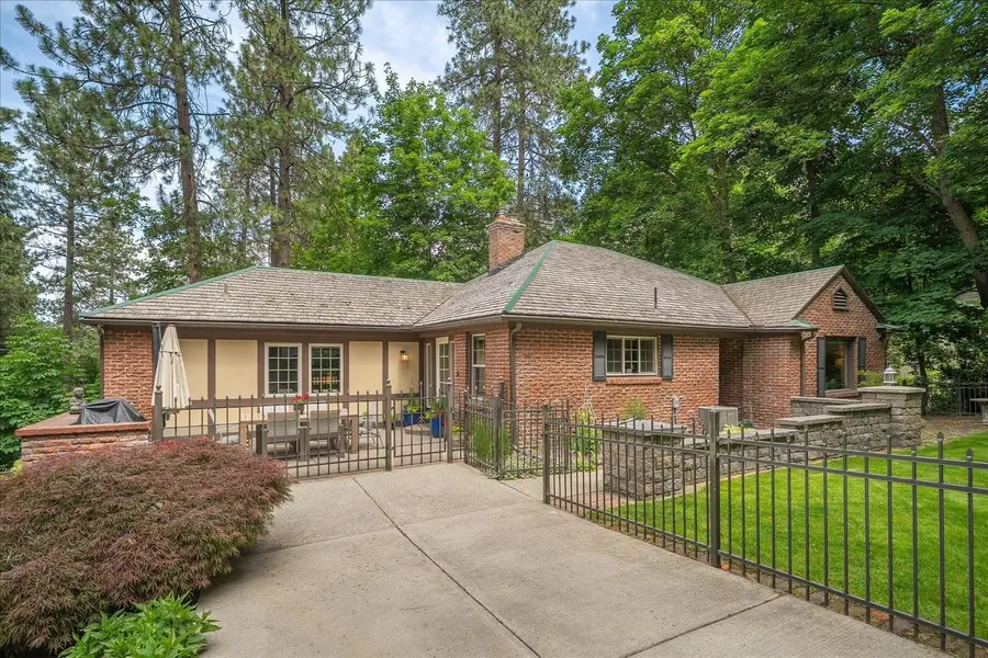 2107 E 16th Ave, Spokane, WA 99203 - #3