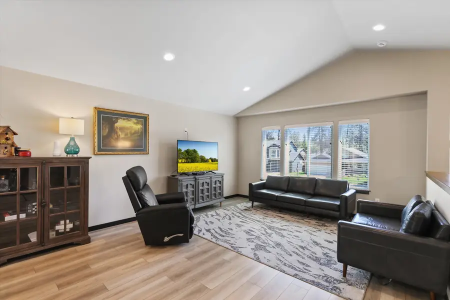 16105 N Gleneden Dr, Spokane, WA 99208 - #2