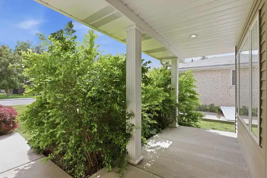 1224 W Rowan Ave, Spokane, WA 99205 - #3
