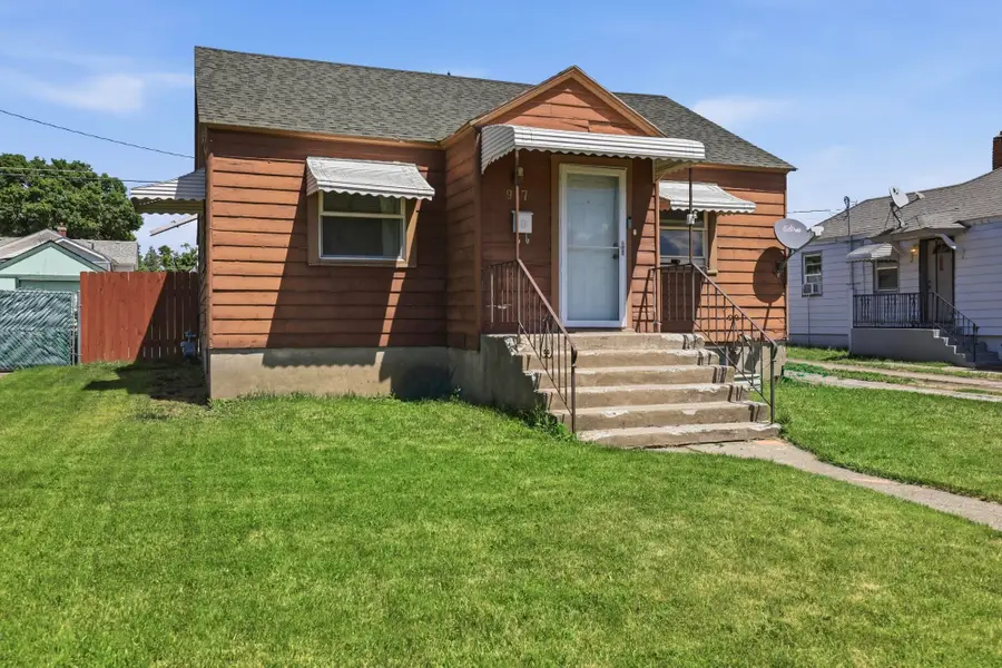 917 E Glass Ave, Spokane, WA 99207 - #2