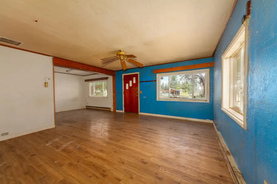205 W Crawford Ave, Deer Park, WA 99006 - #3