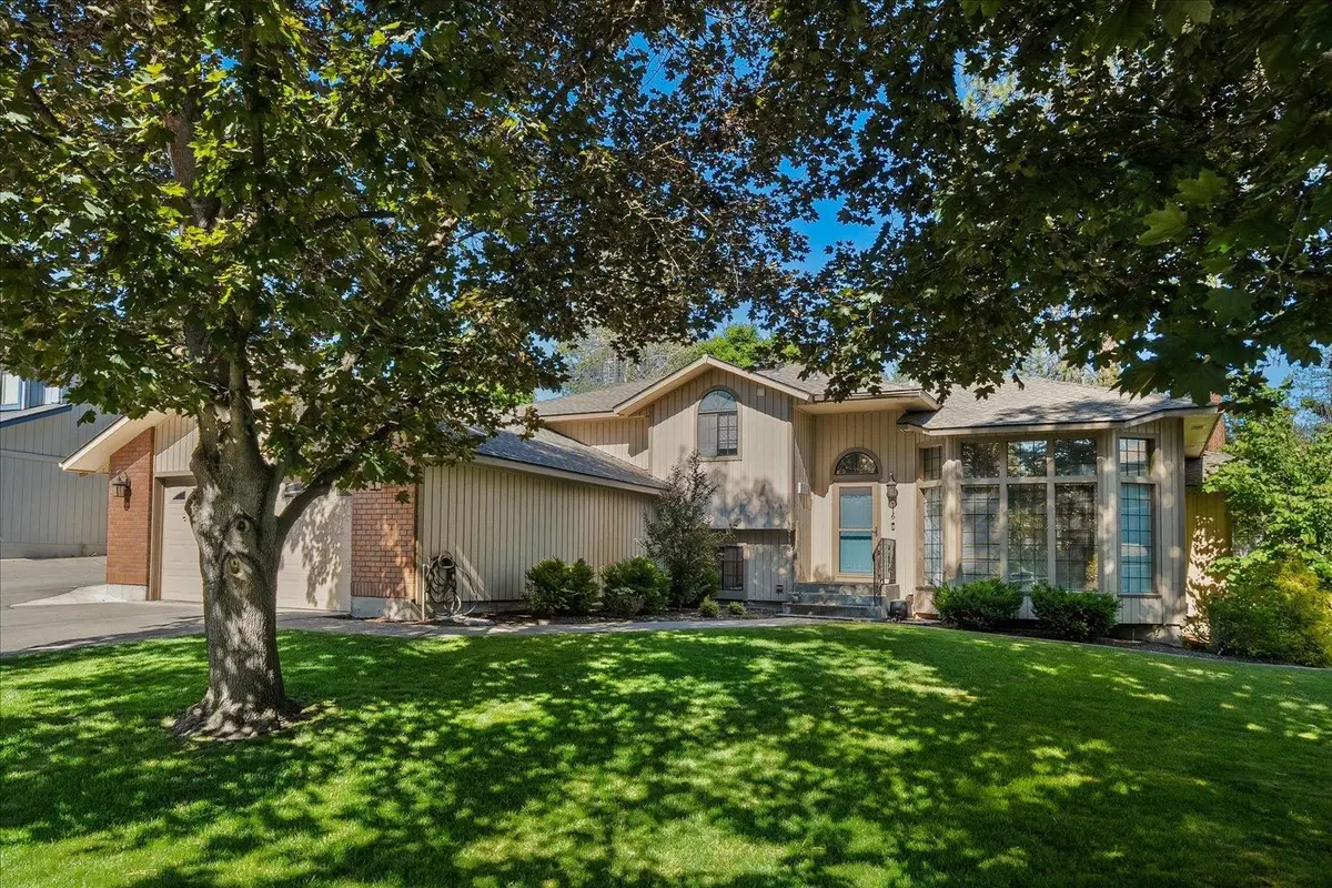 5116 W Ridgecrest Dr, Spokane, WA 99208 - #1