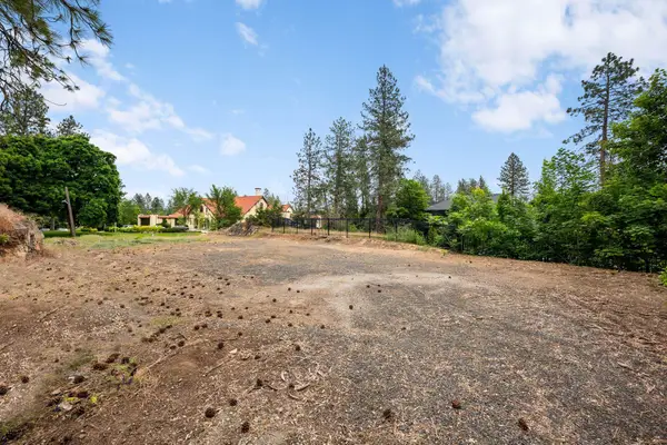 2463 S Garfield Rd, Spokane, WA 99203