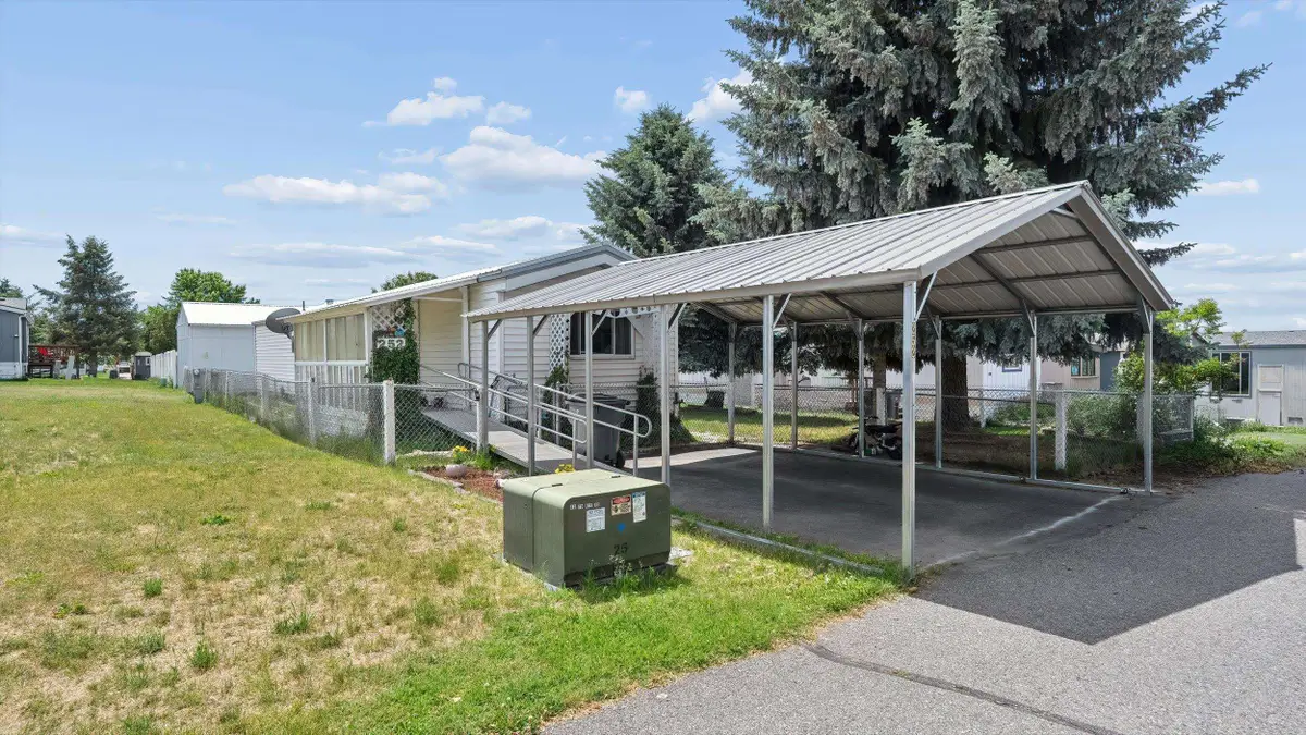 2201 N Craig Rd, Spokane, WA 99224 - #1
