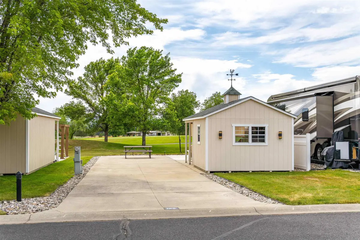 1205 N Country Club Dr, Deer Park, WA 99006 - #1
