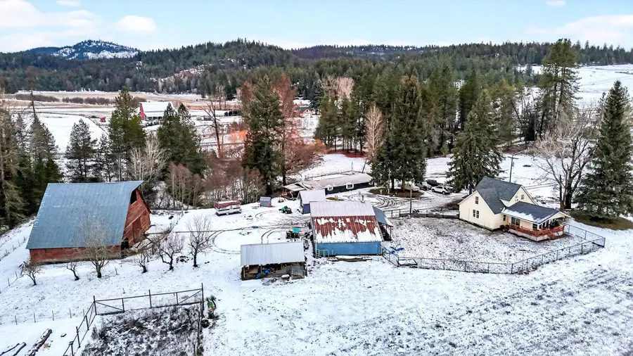671 Baker Lake Rd, Newport, WA 99156 - #2