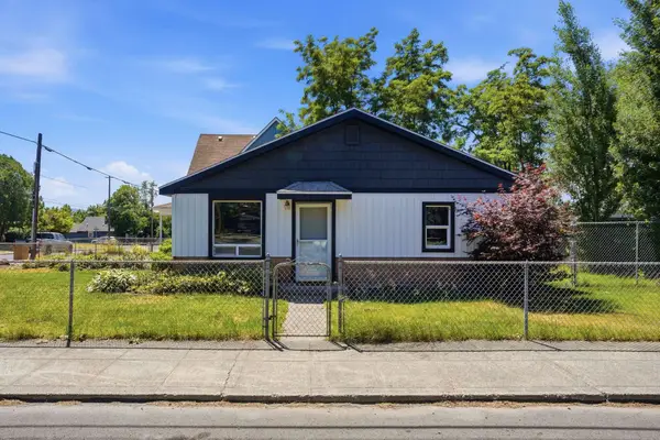 3017 N Standard St, Spokane, WA 99207