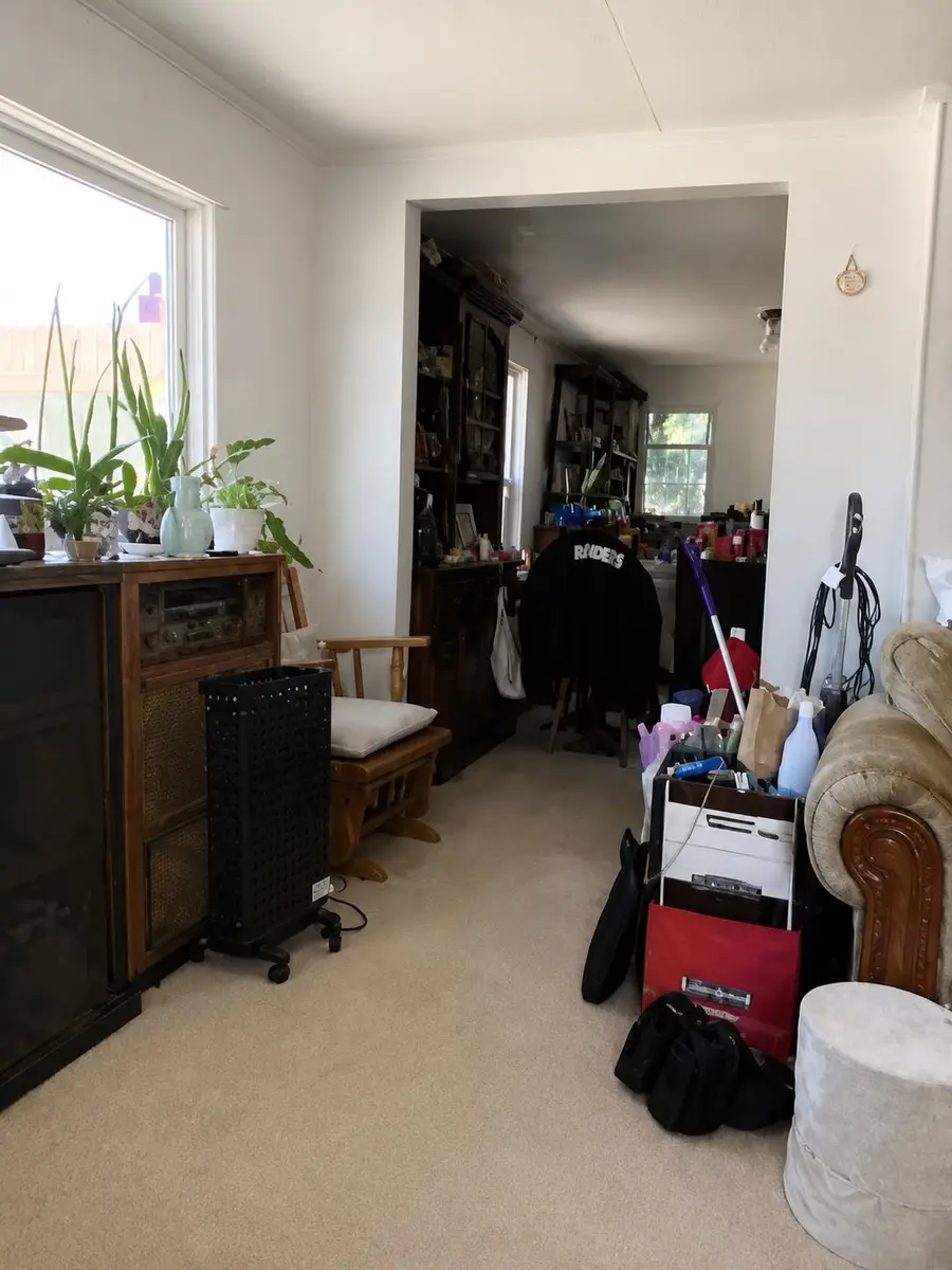 628 E Sanson Ave, Spokane, WA 99207 - #3