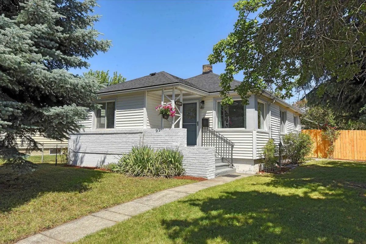4204 N Monroe Rd, Spokane, WA 99205 - #1