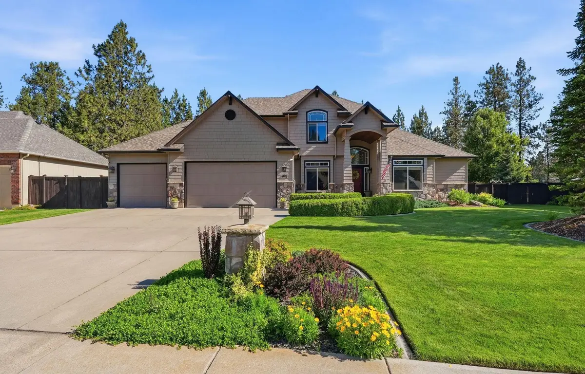 1215 E Huron Dr, Spokane, WA 99208 - #1