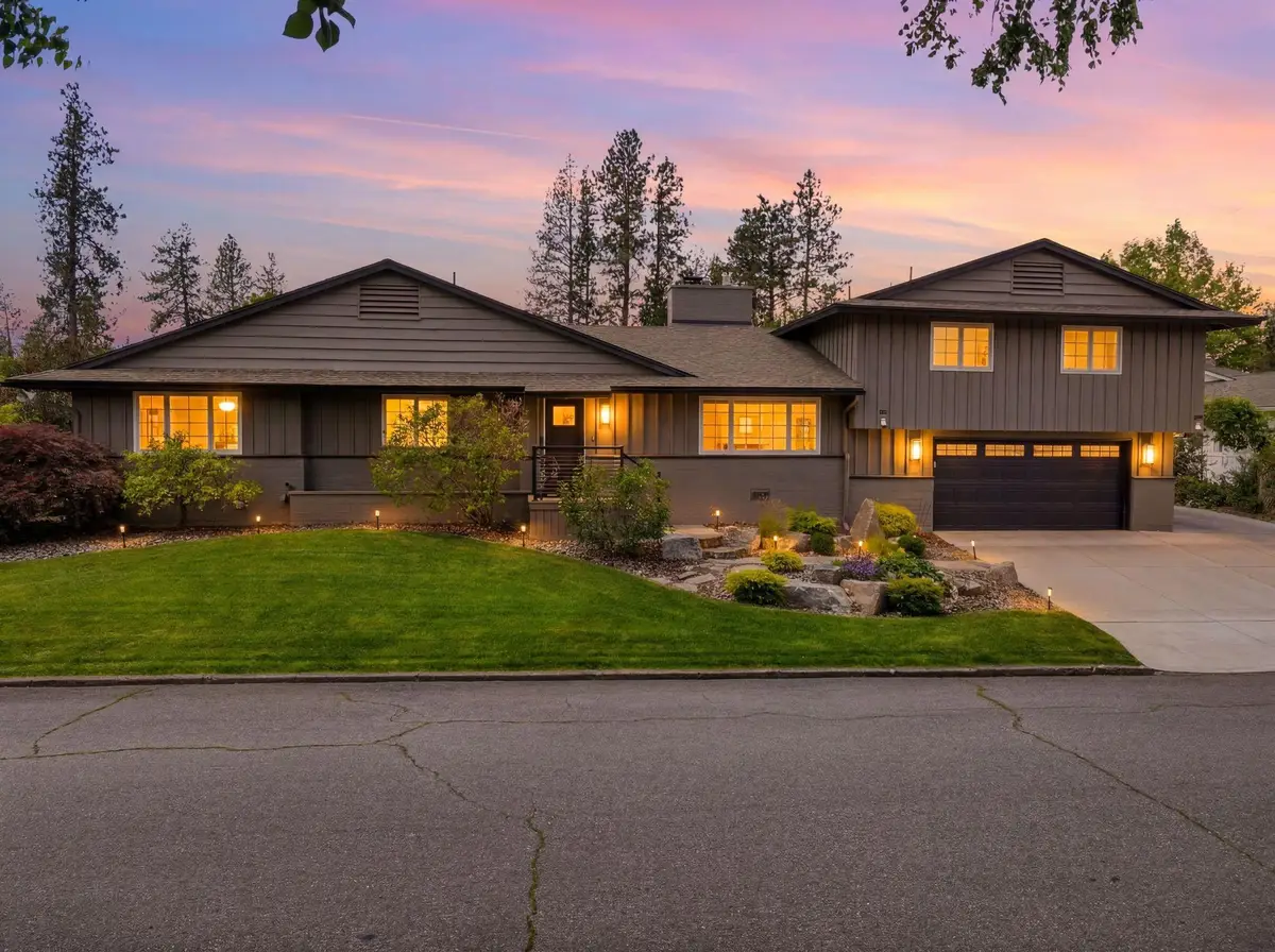 1527 E Woodcliff Rd, Spokane, WA 99203 - #1