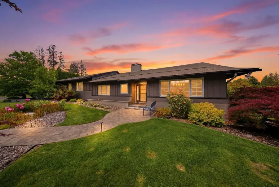 1527 E Woodcliff Rd, Spokane, WA 99203 - #3
