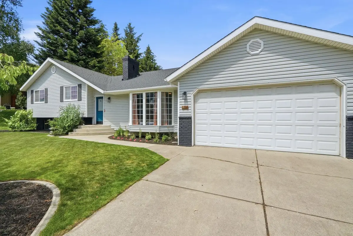 6110 W Ridgecrest Dr, Spokane, WA 99208 - #1