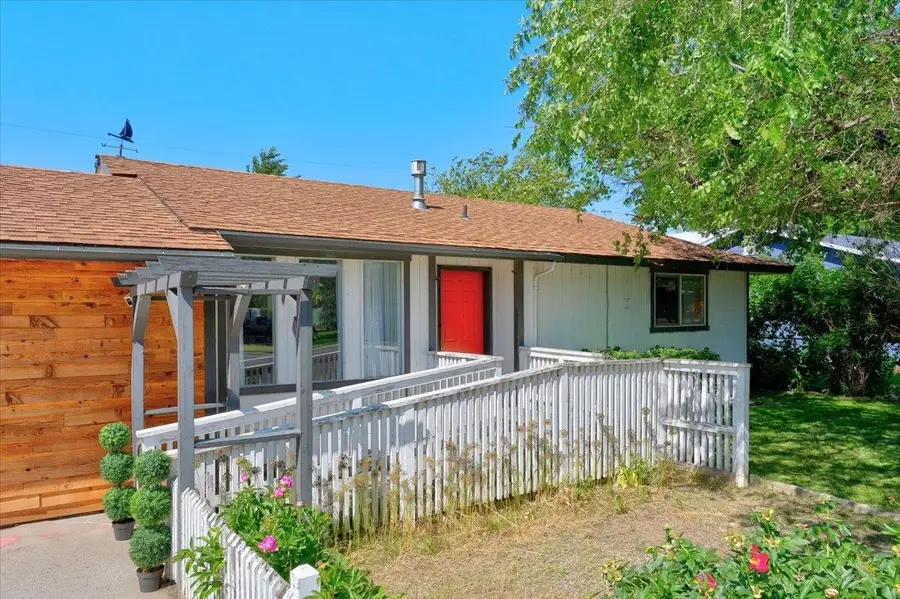 206 Maxwell St, Davenport, WA 99122 - #3