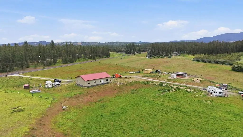 5320 E Elk Chattaroy Rd, Chattaroy, WA 99003 - #1