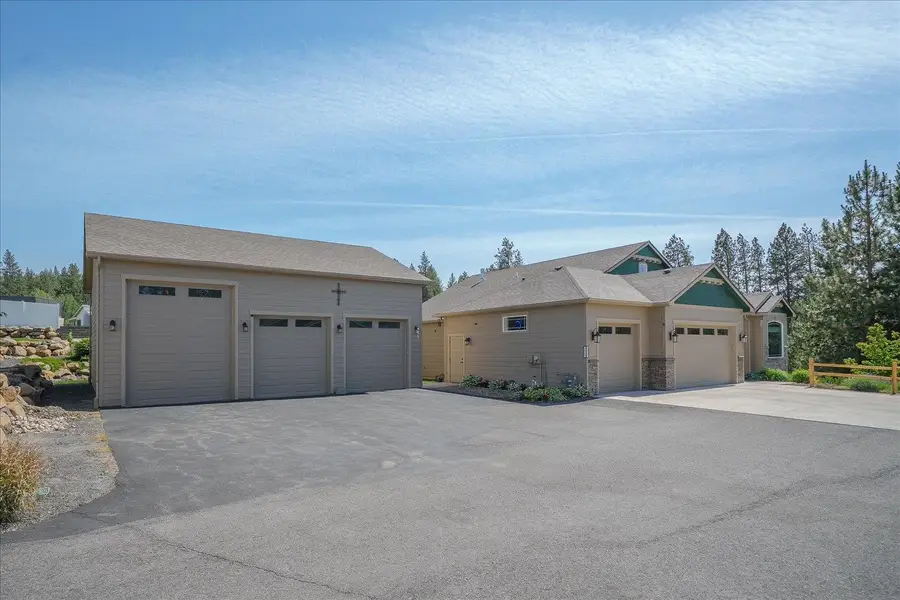 2818 S Sonora Dr, Spokane Valley, WA 99037 - #3