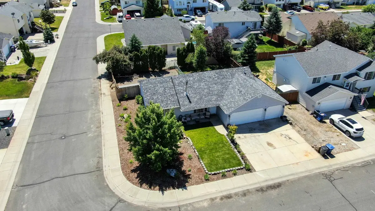 520 E Beverly Ave, Medical Lake, WA 99022 - #1