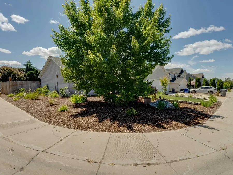 520 E Beverly Ave, Medical Lake, WA 99022 - #3
