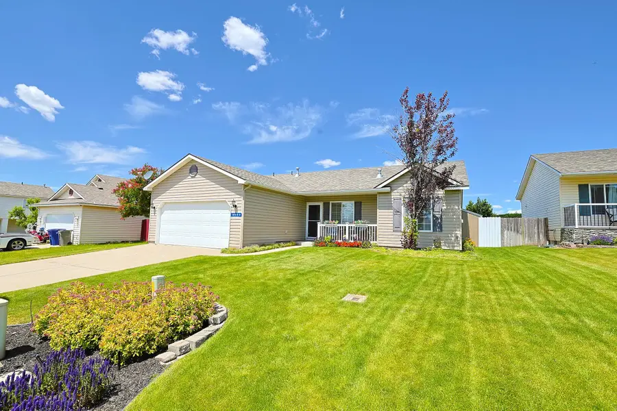 619 E Tara Lee Ave, Medical Lake, WA 99022 - #2
