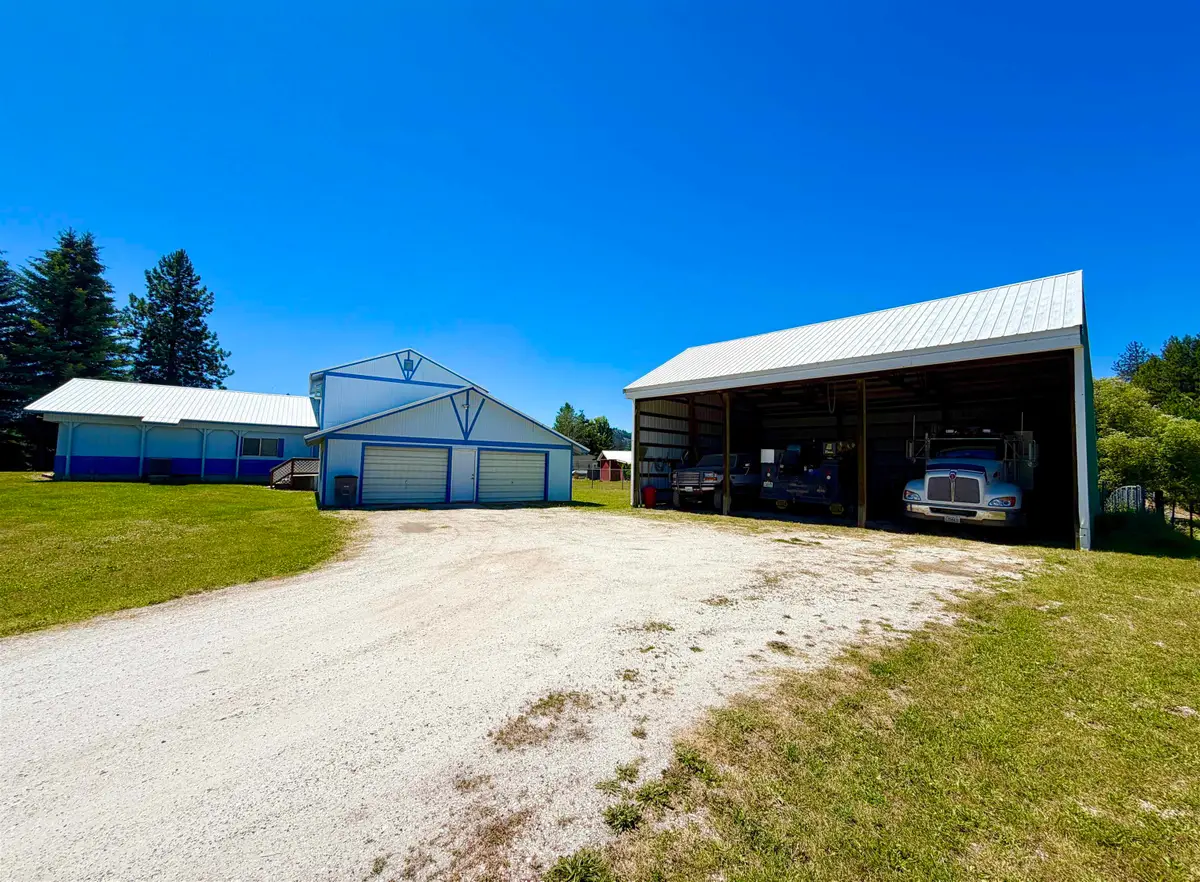 3359 Thompson Rd, Valley, WA 99181 - #1