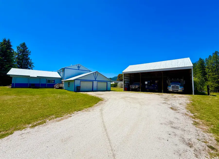 3359 Thompson Rd, Valley, WA 99181 - #3