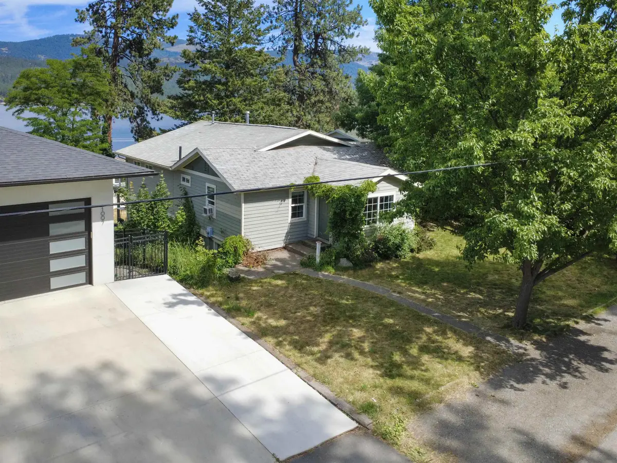 1011 S Wright Blvd, Liberty Lake, WA 99019 - #1