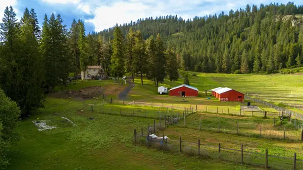 2063-A Marble Valley Basin Rd, Addy, WA 99101
