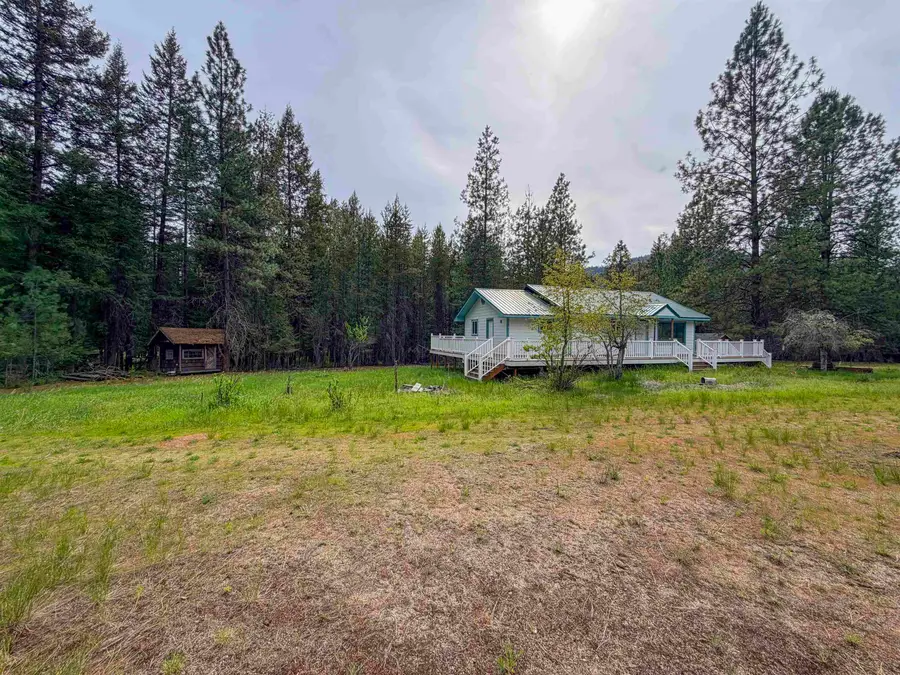 14451 N Leclerc Rd, Cusick, WA 99119 - #3
