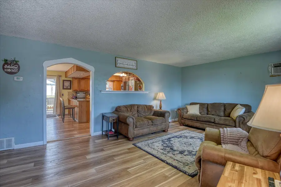 3907 E Cleveland Ave, Spokane, WA 99217 - #3