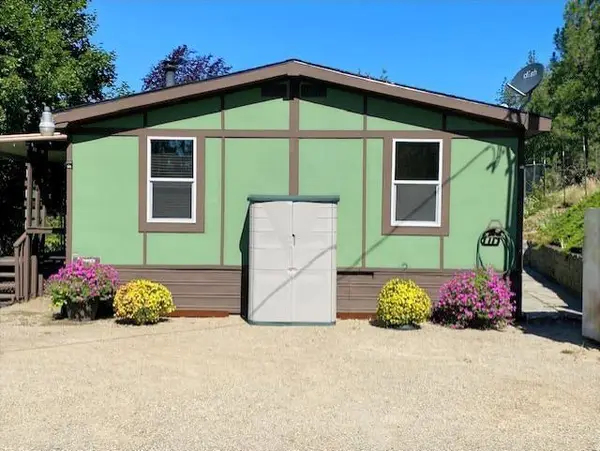 6494 Myrtle Dr, Nine Mile Falls, WA 99026-0000