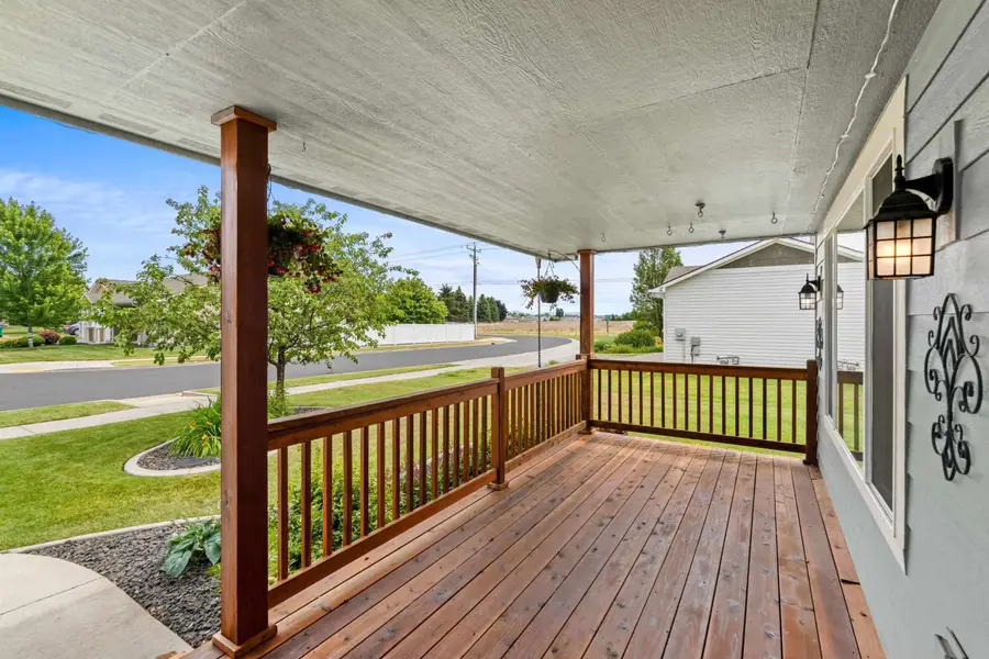3715 W Dawn Ave, Spokane, WA 99208 - #3