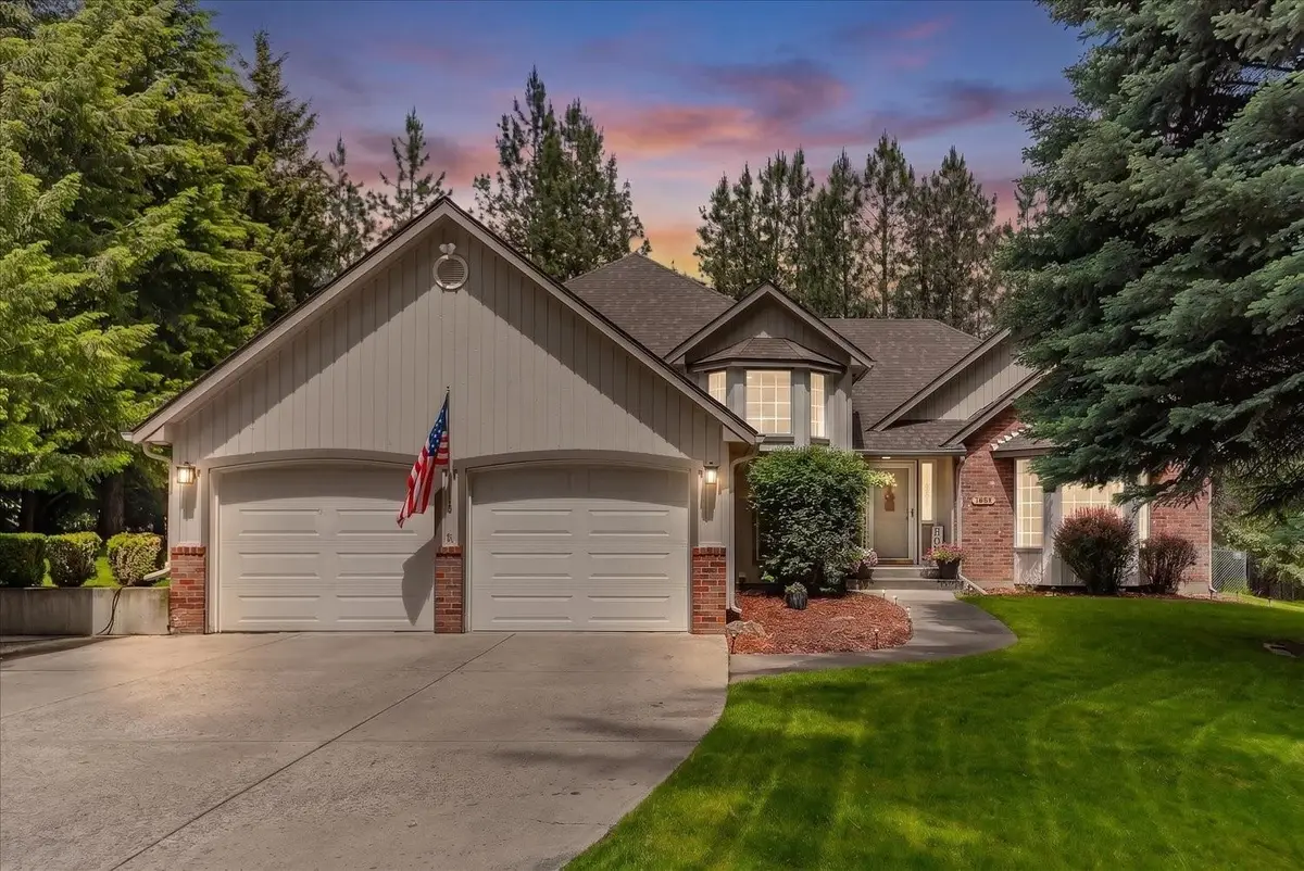 9412 N Oakland Ct, Newman Lake, WA 99025 - #1