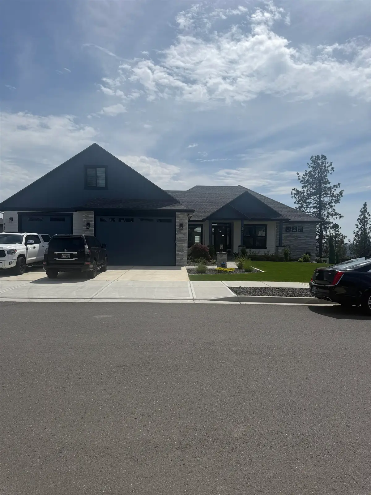 4209 W Pine Cliff Dr, Spokane, WA 99208 - #1