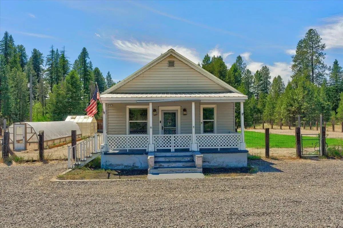 27817 N North Rd, Deer Park, WA 99006 - #1