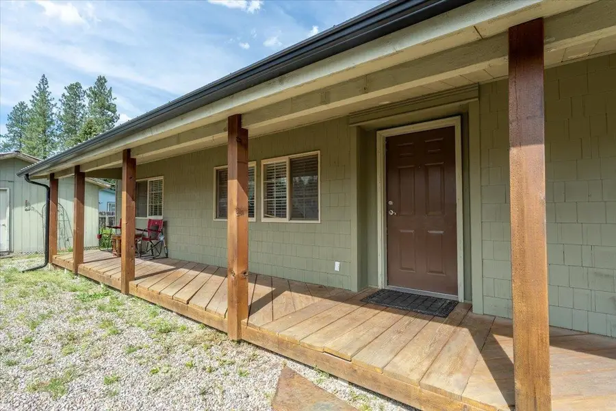 427 E 5th St, Deer Park, WA 99006 - #2
