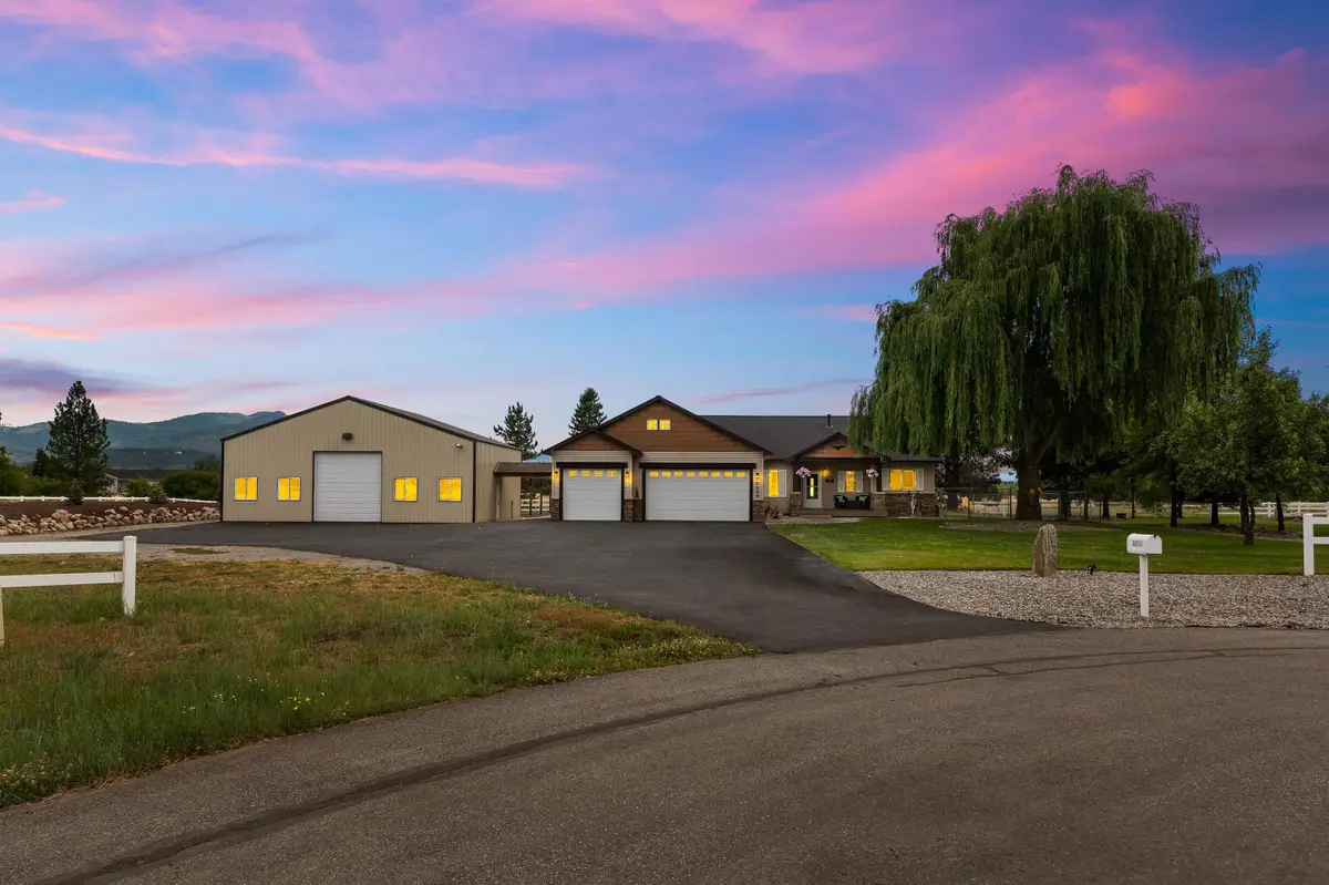 6608 N Vincent Ln, Newman Lake, WA 99025 - #1