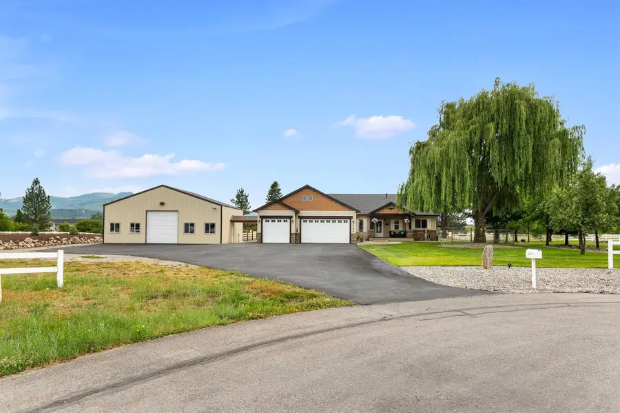 6608 N Vincent Ln, Newman Lake, WA 99025 - #2
