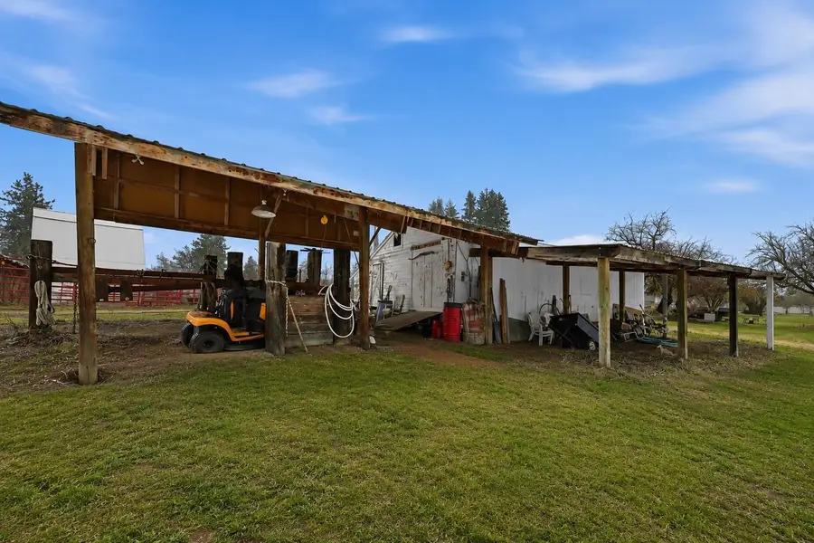 305.5 River Rd, Usk, WA 99180 - #2