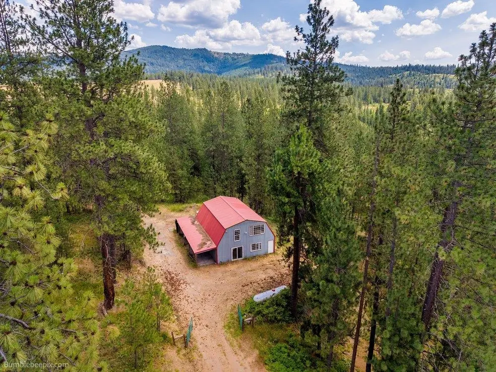 25004 N Madison Rd, Chattaroy, WA 99003 - #1