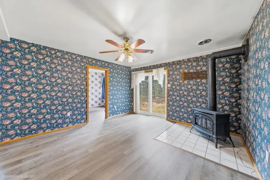 25004 N Madison Rd, Chattaroy, WA 99003 - #3