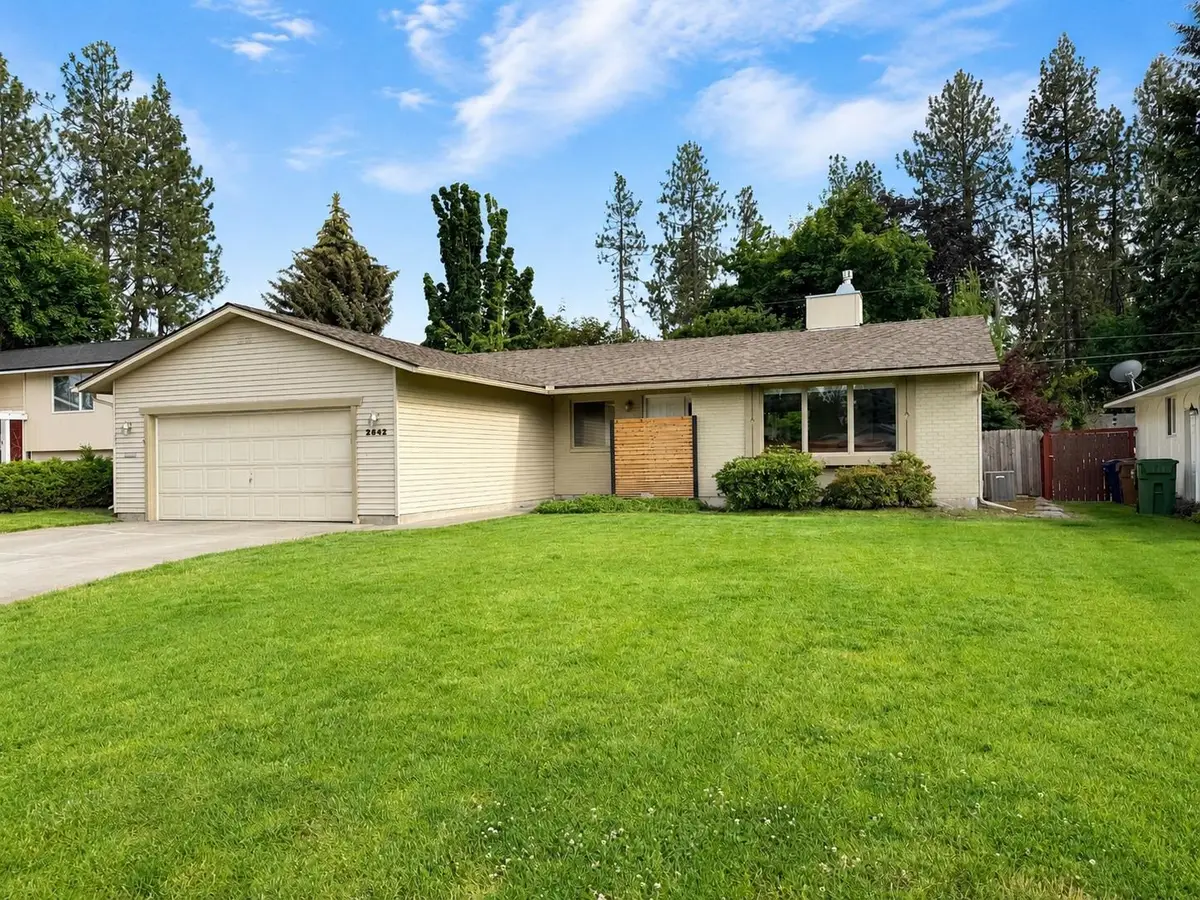 2642 E 38th Ave, Spokane, WA 99223 - #1