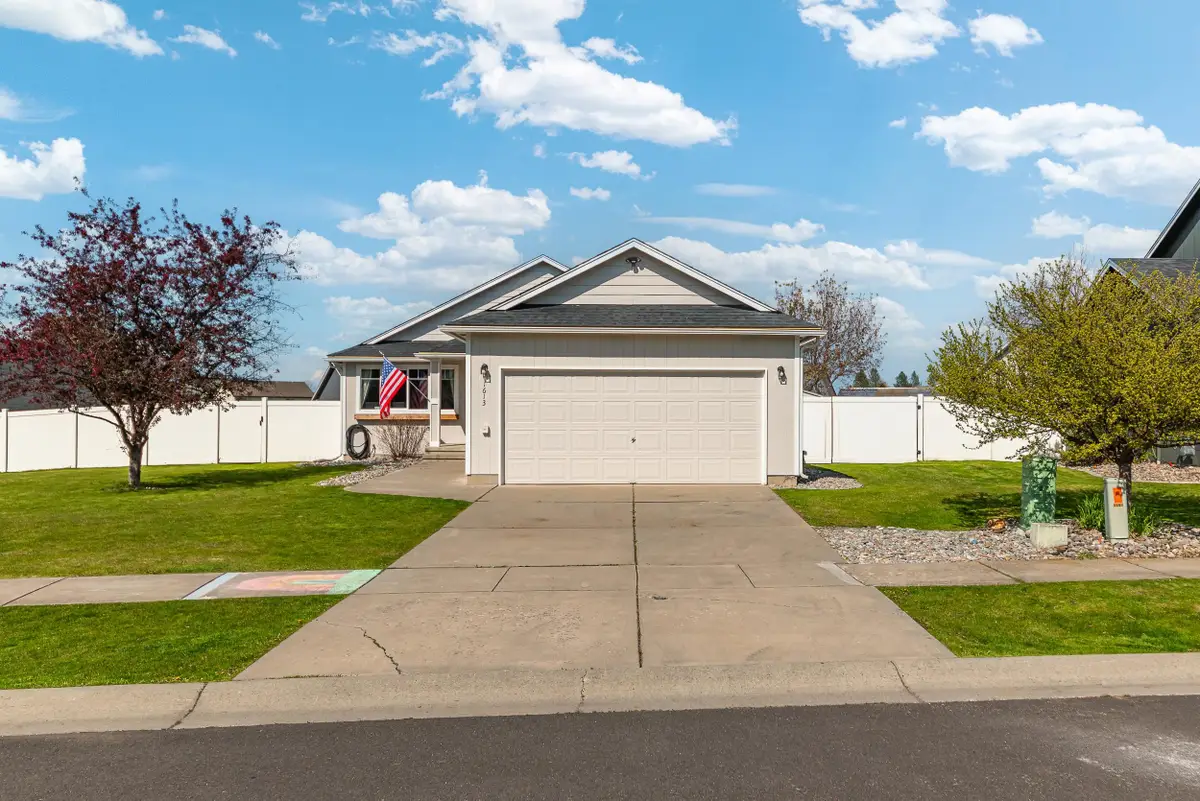 1613 E 2nd St, Deer Park, WA 99006 - #1