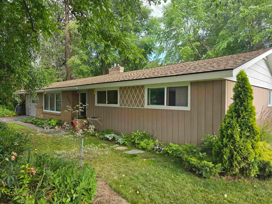 10820 E 18th Ave, Spokane Valley, WA 99206 - #2