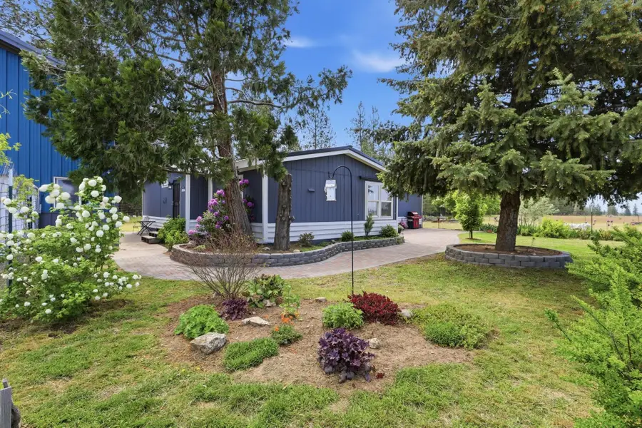31810 N Schwachtgen Rd, Chattaroy, WA 99003 - #2