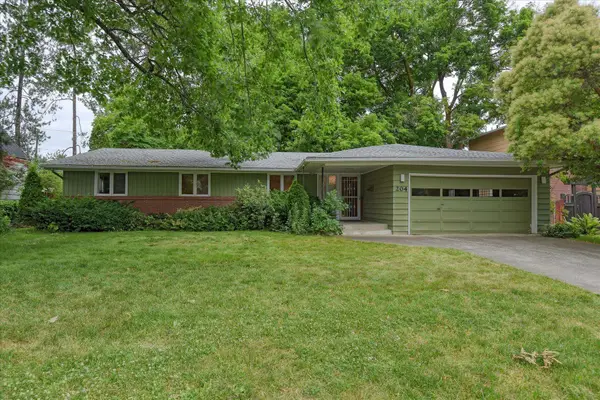 204 W 33rd Ave, Spokane, WA 99203