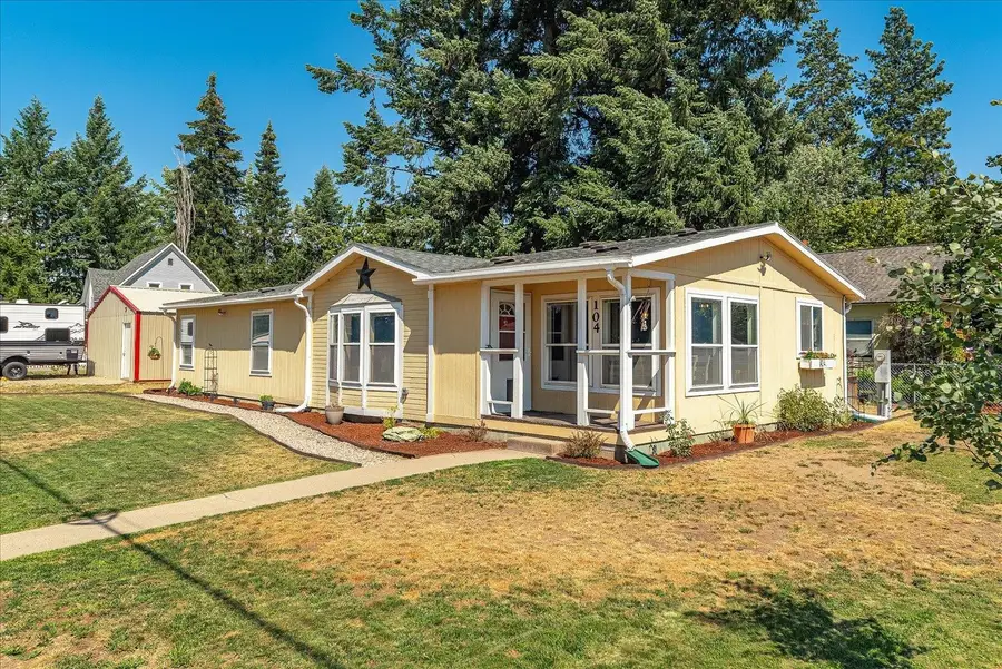 104 N Stevens Ave, Deer Park, WA 99006 - #2