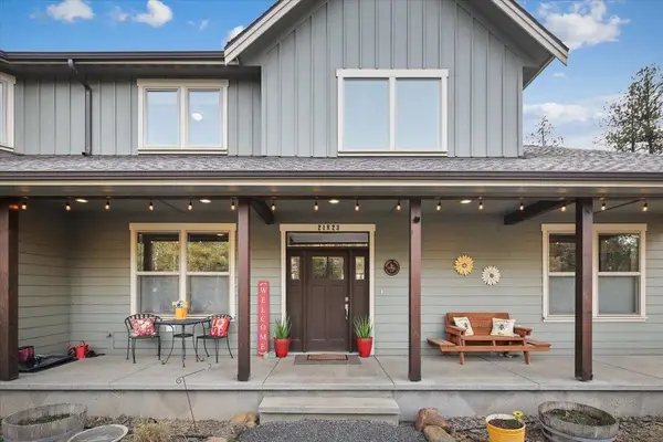 21823 S Harrison Rd, Cheney, WA 99004