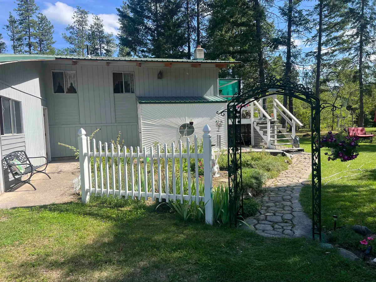 47 Stecker Rd, East Ferry, WA 99146 - #1