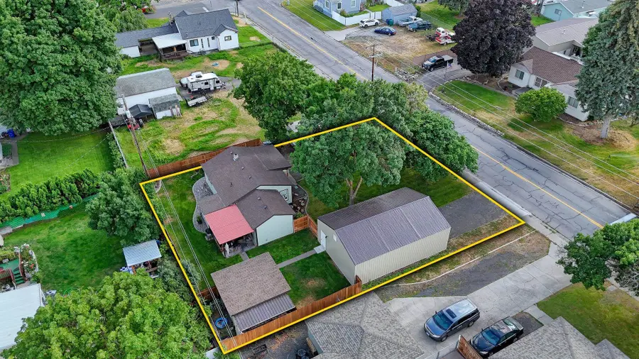 3302 N Vista Rd, Millwood, WA 99212 - #2