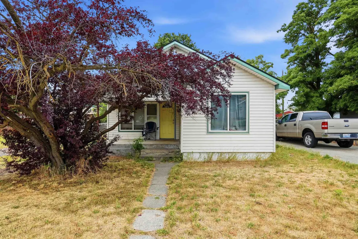 2323 E Dalke Ave, Spokane, WA 99208 - #1